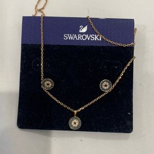 Swarovski necklace and earring set